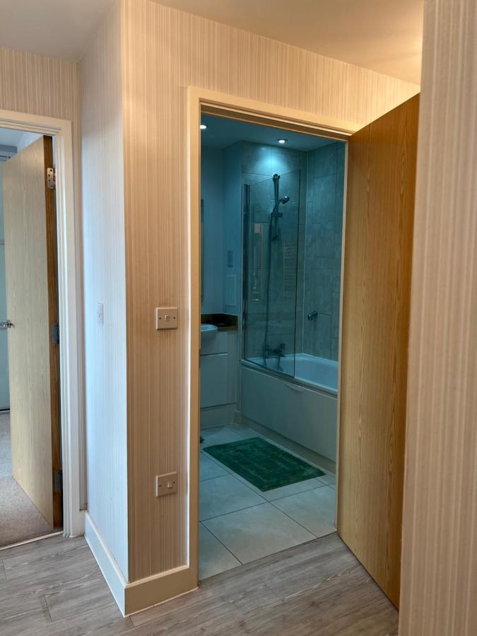 Cityscape Serenity: 10Th Floor Oasis Near City Airport, Excel & 02 Apartment London Exterior photo